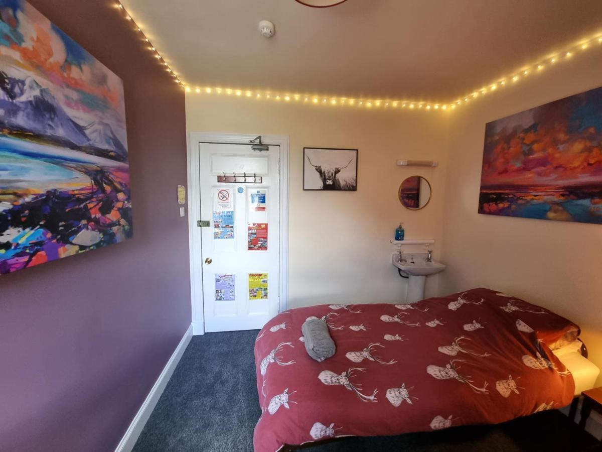 Fort William Backpackers Екстериор снимка