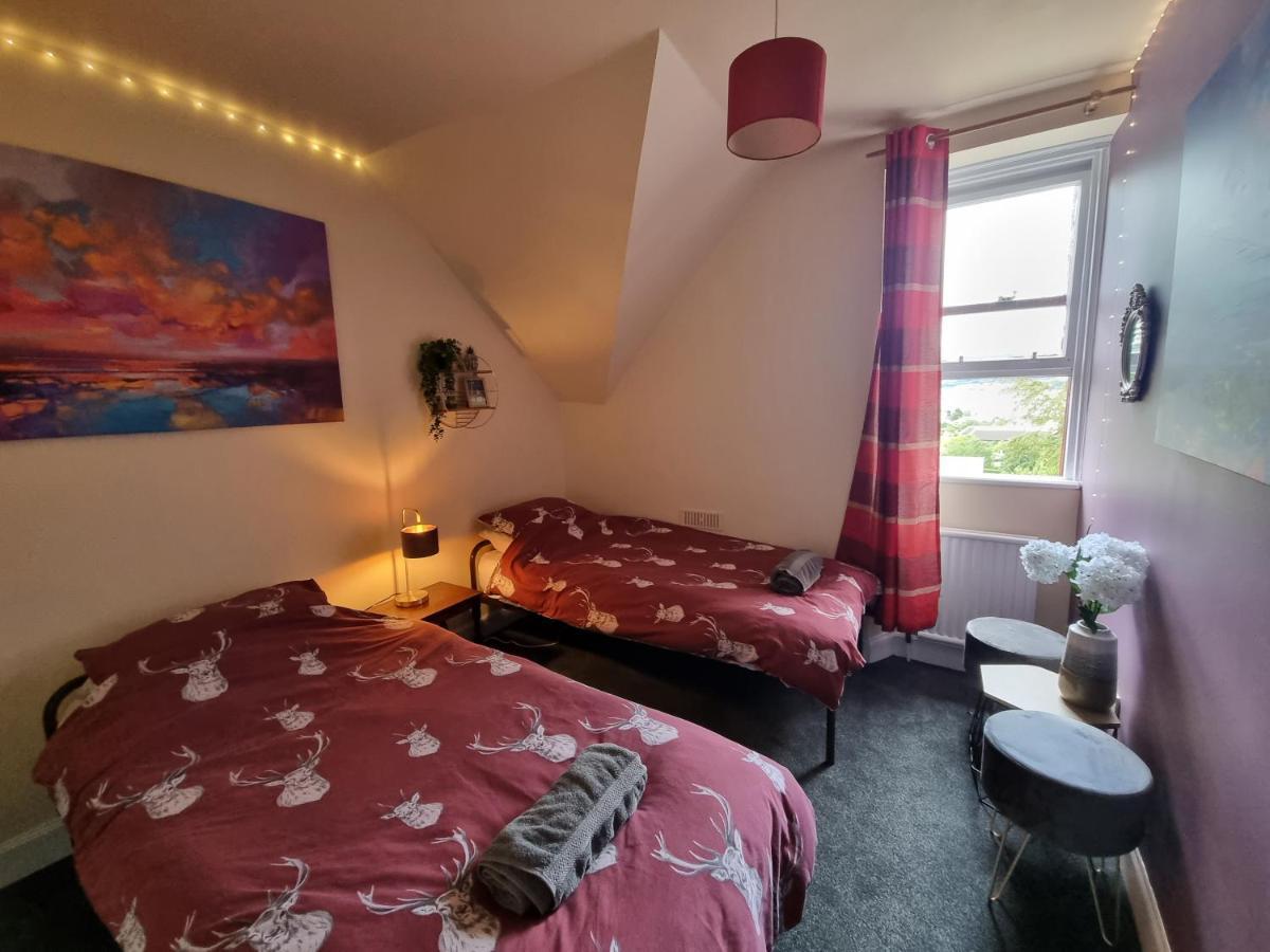 Fort William Backpackers Екстериор снимка
