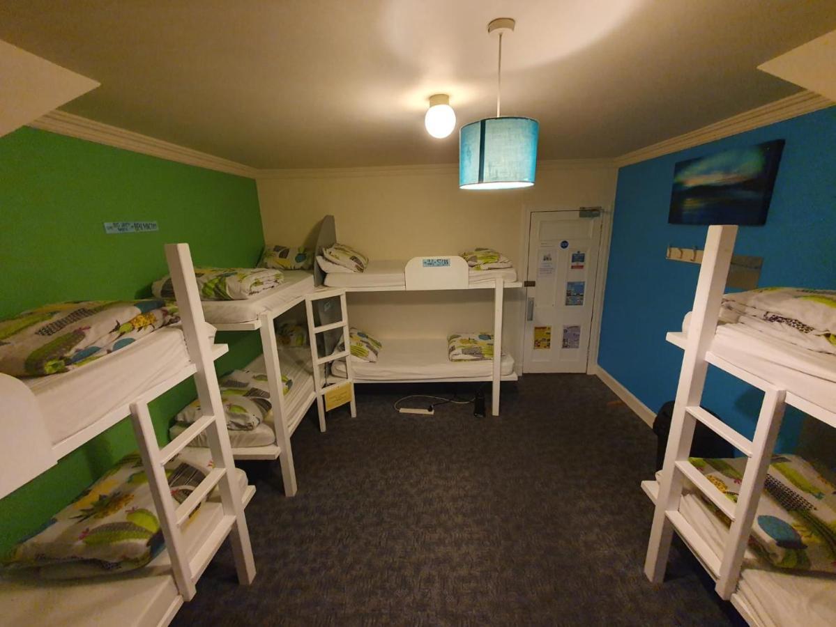 Fort William Backpackers Екстериор снимка