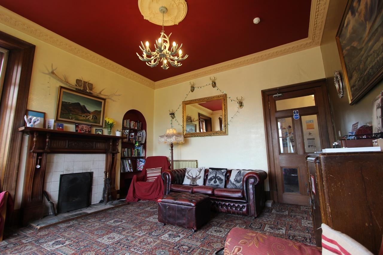 Fort William Backpackers Екстериор снимка