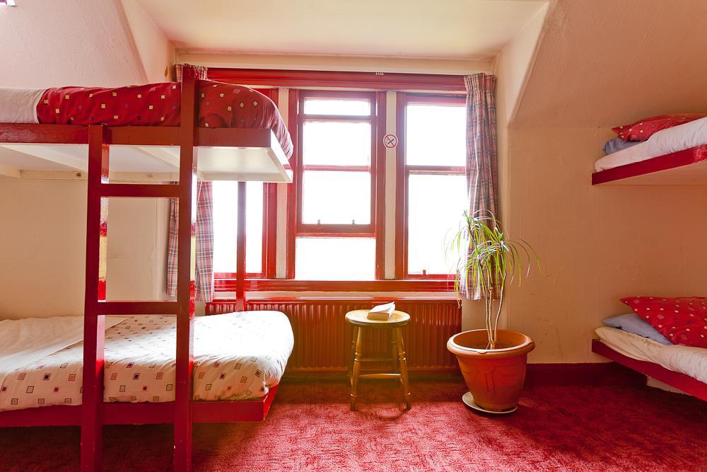 Fort William Backpackers Екстериор снимка